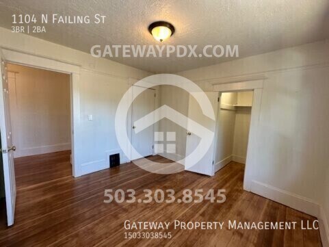 Building Photo - 1104 N Failing St