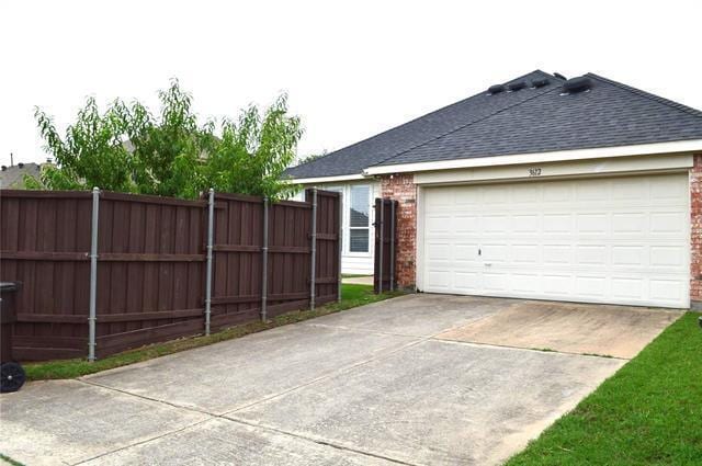 Building Photo - 3612 Kimble Dr