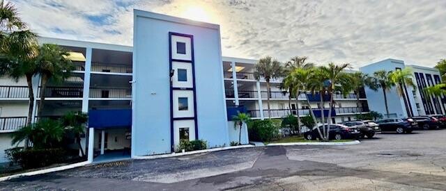 Building Photo - 6000 NW 2nd Ave