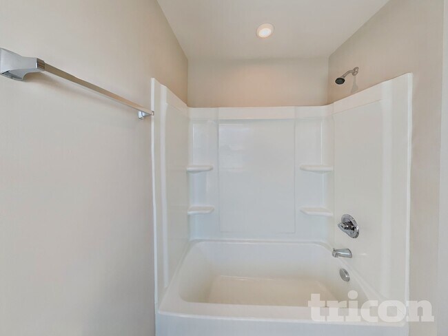 Building Photo - 4114 S Downs Cir