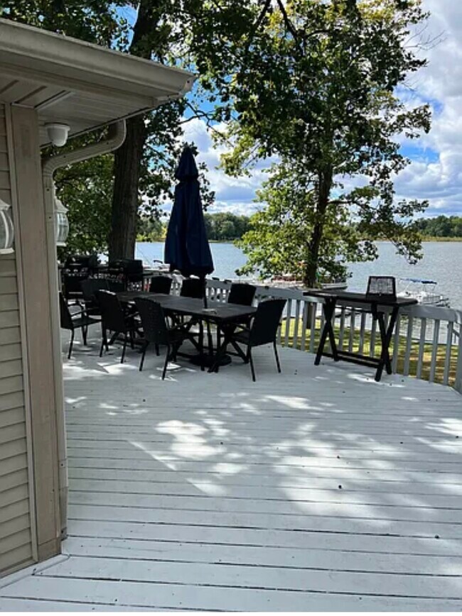 Building Photo - 8862 Bellemere Ct