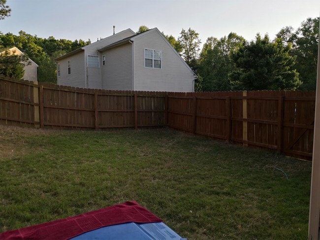 Building Photo - 17 Trailstream Dr