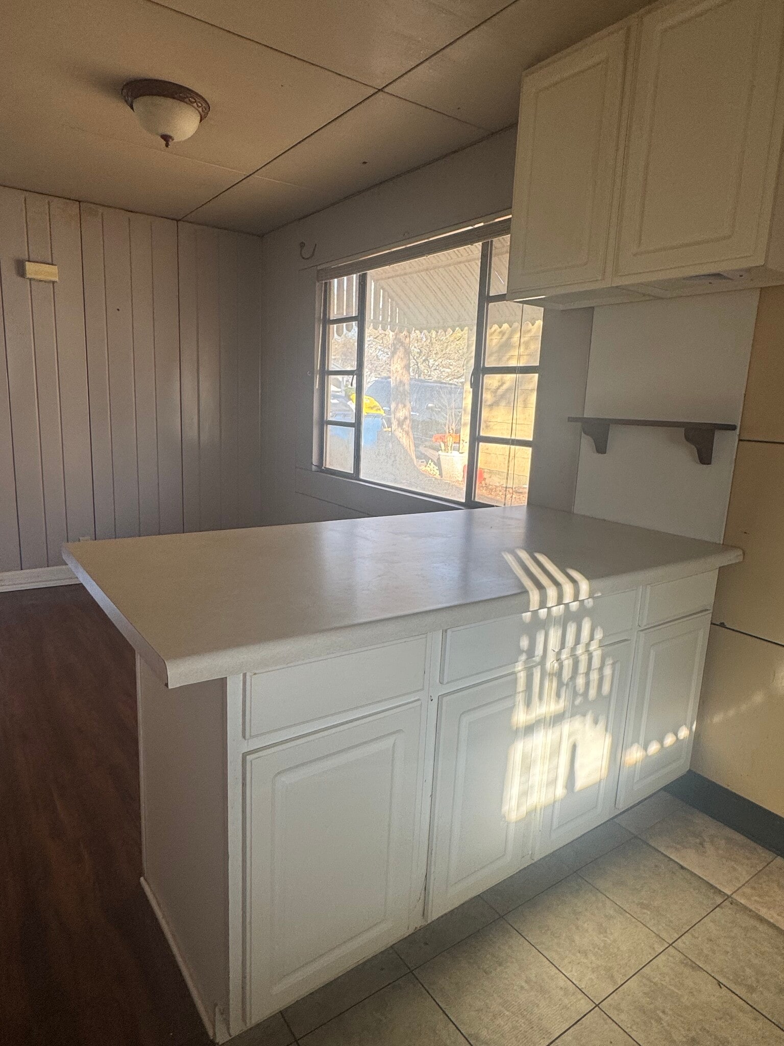 Building Photo - 2119 W Sherwood Ave