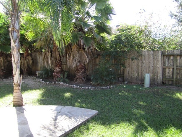 Building Photo - 3502 Schumann Oaks Dr