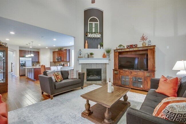Building Photo - 17503 Fechser Ln