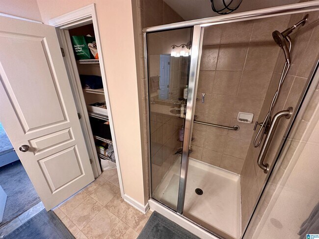 Building Photo - 2020 5th Ave S