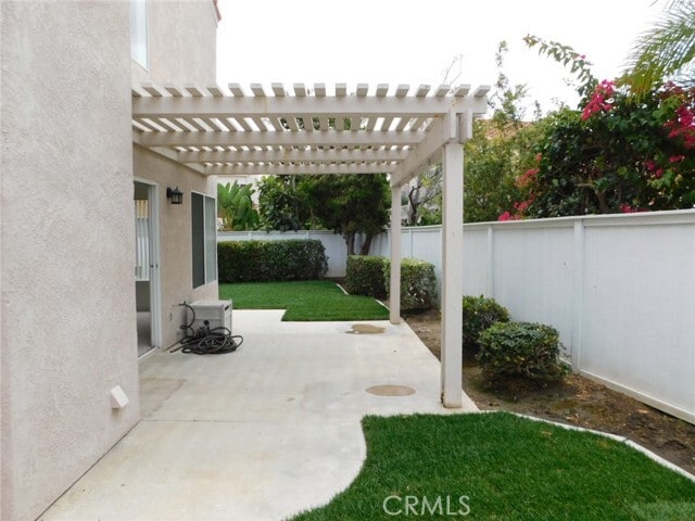 Building Photo - 9 Corriente