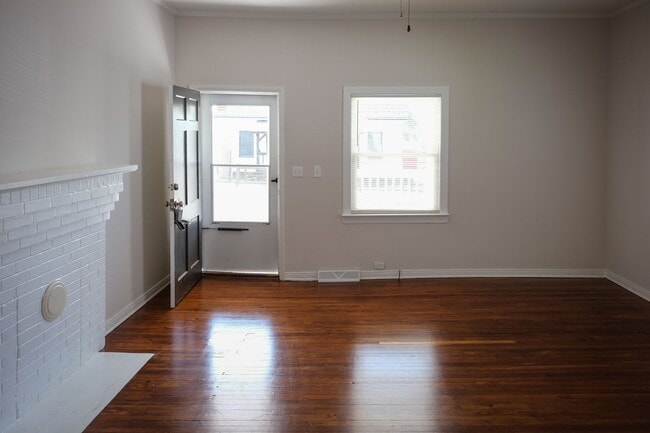 Building Photo - 7 Welch St