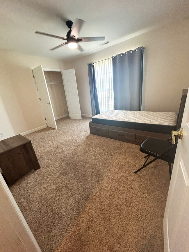 Building Photo - 111 Fawn Creek Ct