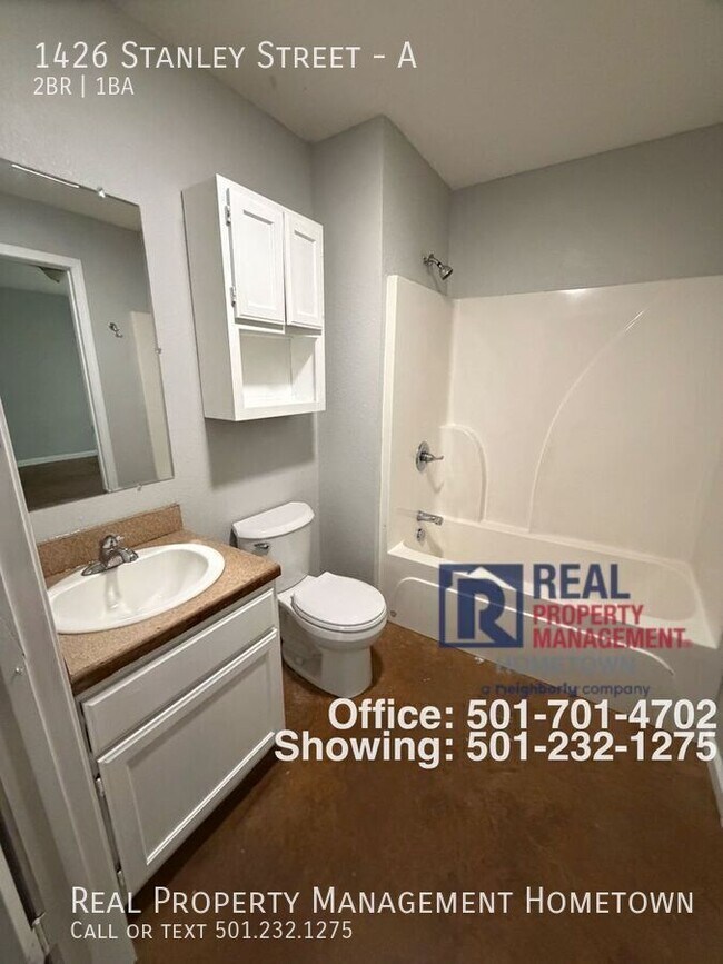 Building Photo - 1426 Stanley St