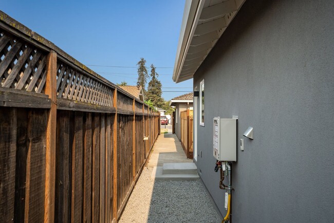 Building Photo - Pet Friendly | Built in 2020 | San Jose Ex...