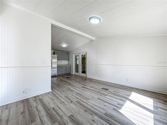 Building Photo - 140 Orangewood Dr