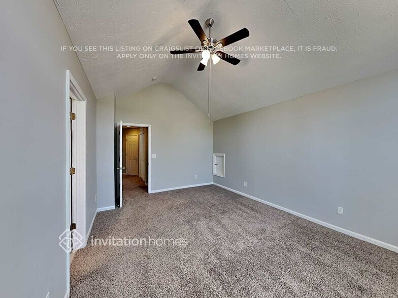 Building Photo - 2625 Fairstone Ave