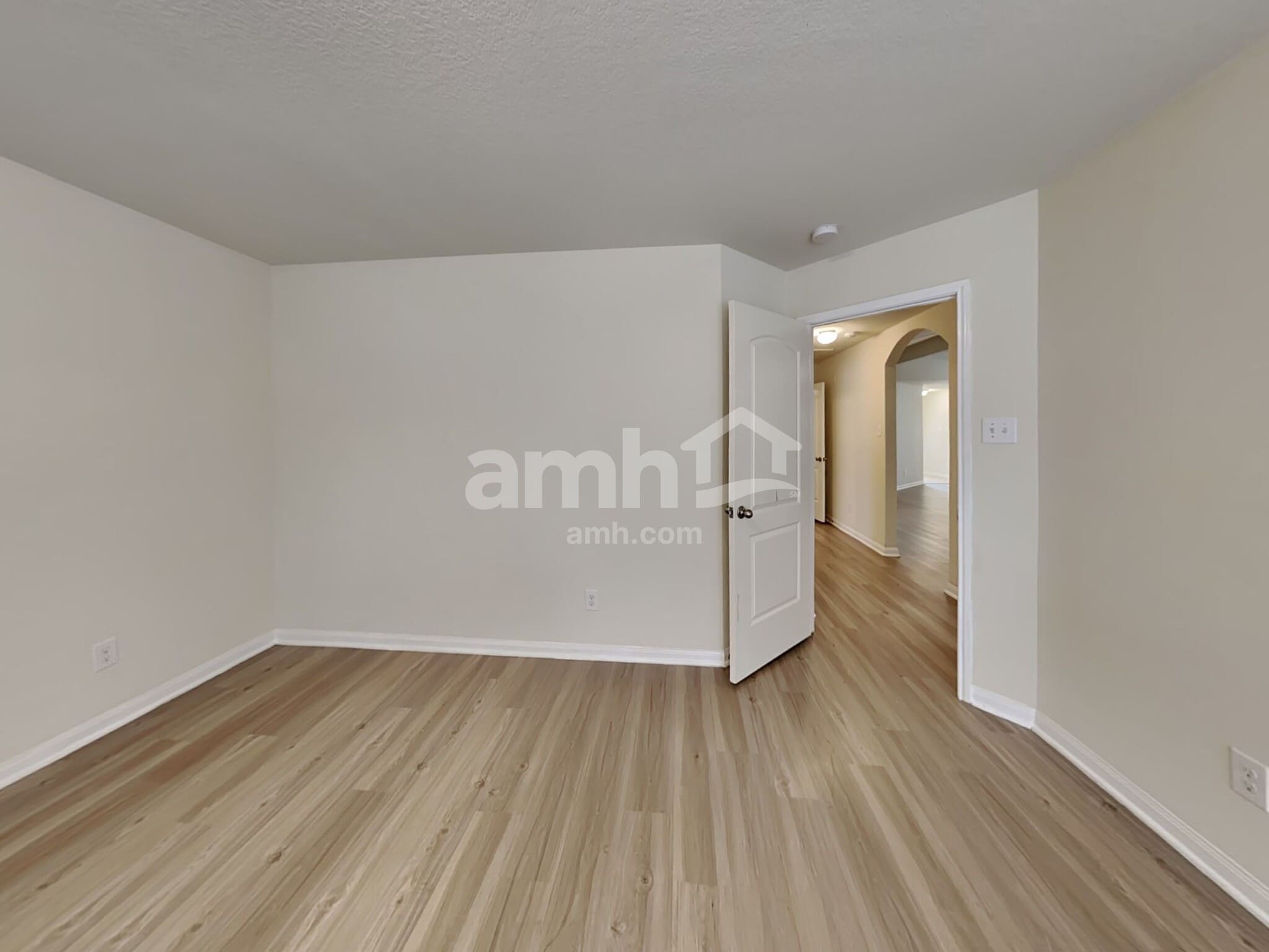 Building Photo - 22422 Bauer Canyon Dr