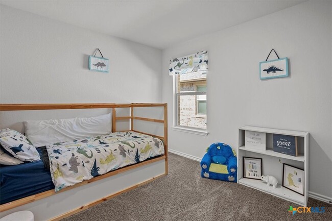 Building Photo - 3885 Lorenzen Ct