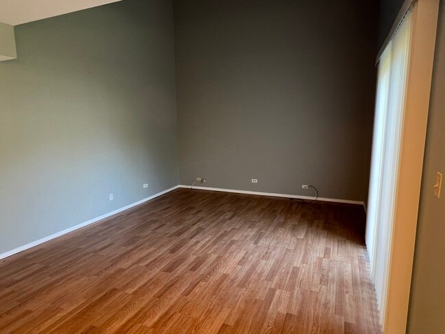 Building Photo - 63 Sandhurst Rd