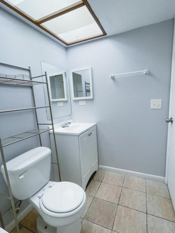 Building Photo - 5143 Puritan Cir