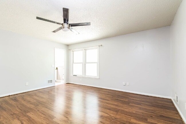 Building Photo - Charming 3-Bed, 2-Bath Home in Columbia’s Serene Highgate Neighborhood!