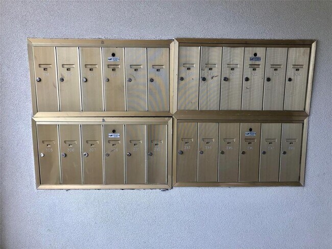 Building Photo - 11450 Audelia Rd