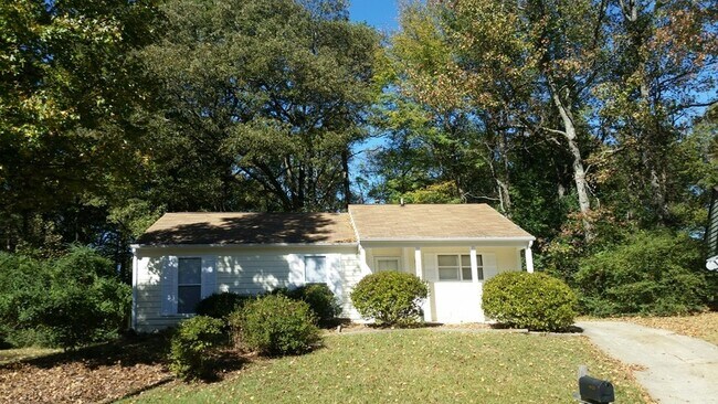 Primary Photo - 6820 N Ridge Ct