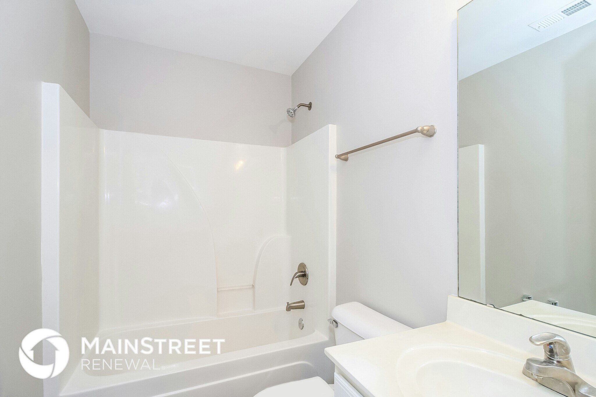 Building Photo - 556 Lakeside Valley Dr