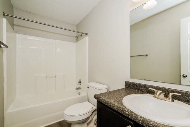 Building Photo - 524 Grassy Bend Dr