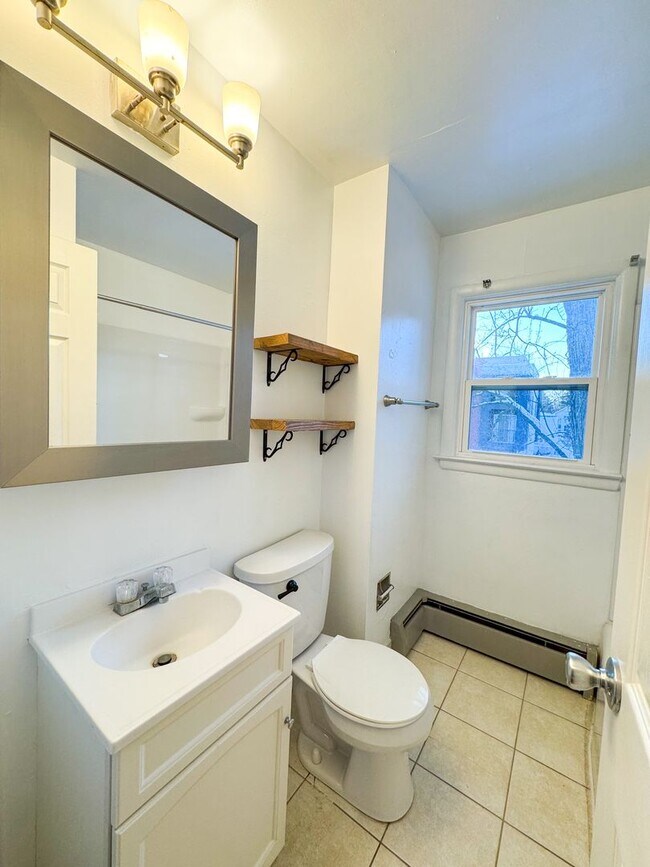 Building Photo - 2018 Coolidge Ct