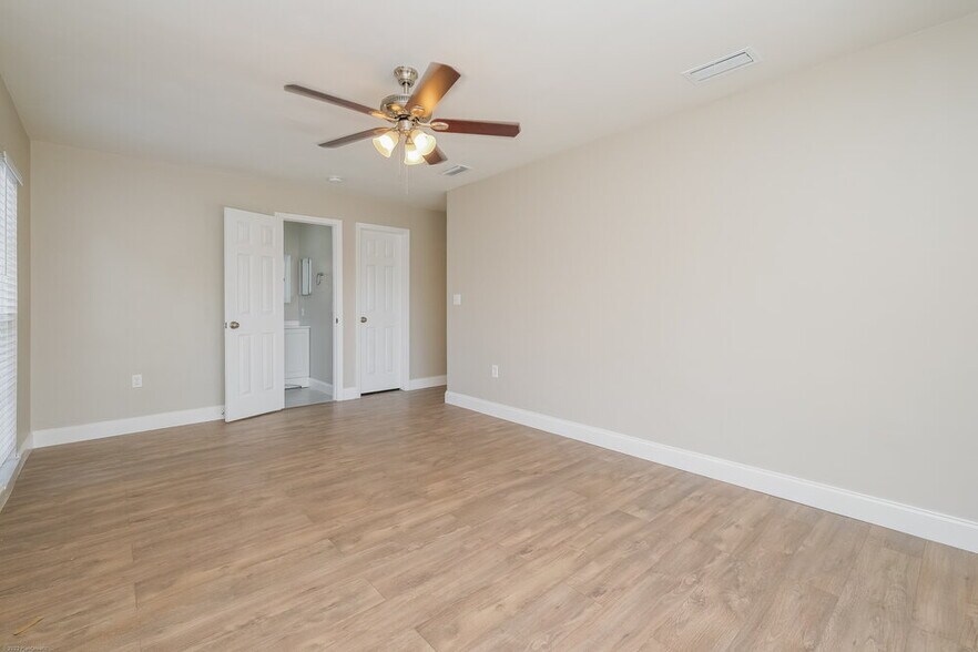 Building Photo - 3351 Tuckahoe Pl