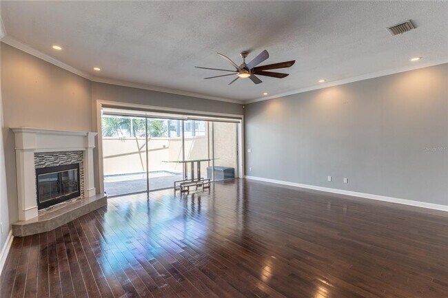 Building Photo - 348 Larboard Way