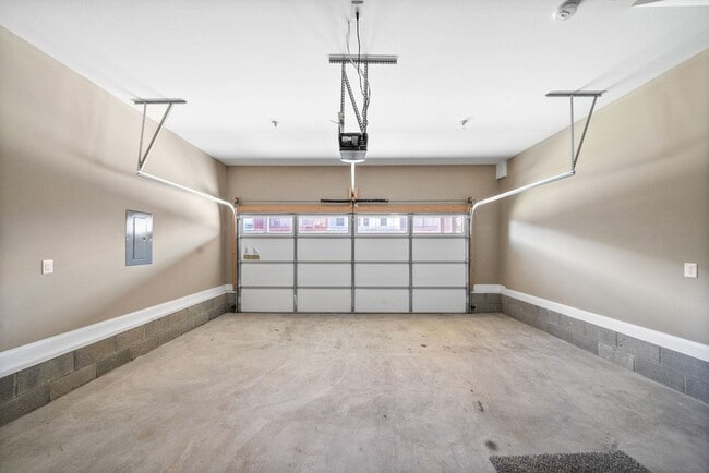 Building Photo - 172 Dundee Dr