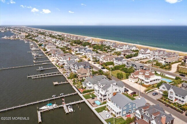 Building Photo - 1118 Barnegat Ln