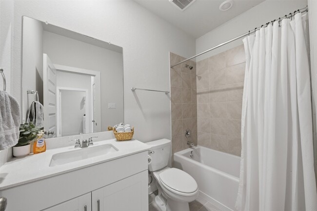 Building Photo - 635 Salt Marsh Trl