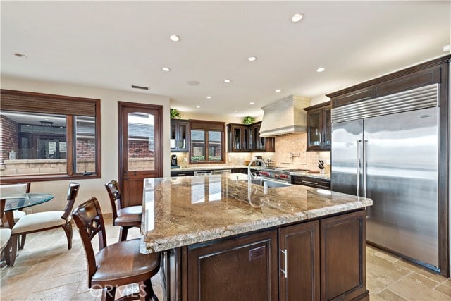 Building Photo - 13 Balboa Blvd