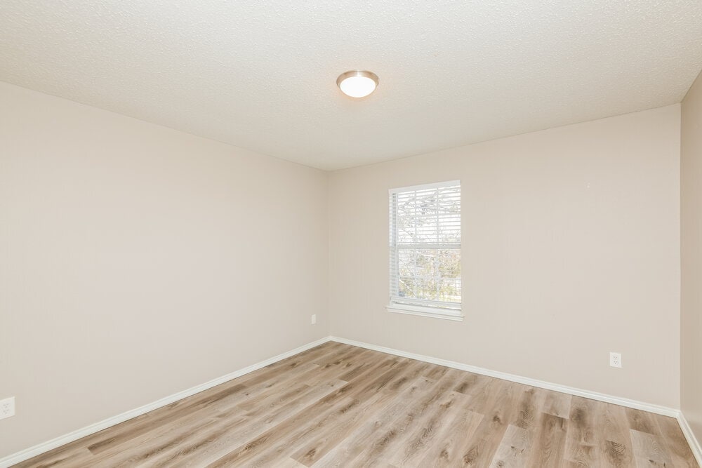 Building Photo - 8101 Gardengate Ct