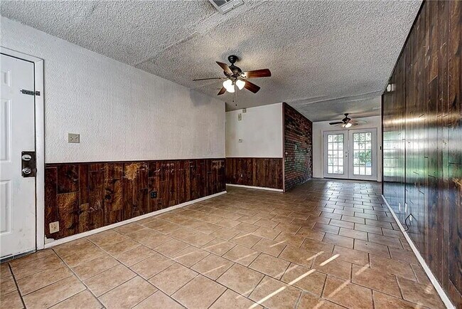 Building Photo - 3 Bed 2 Bath in Midwest City