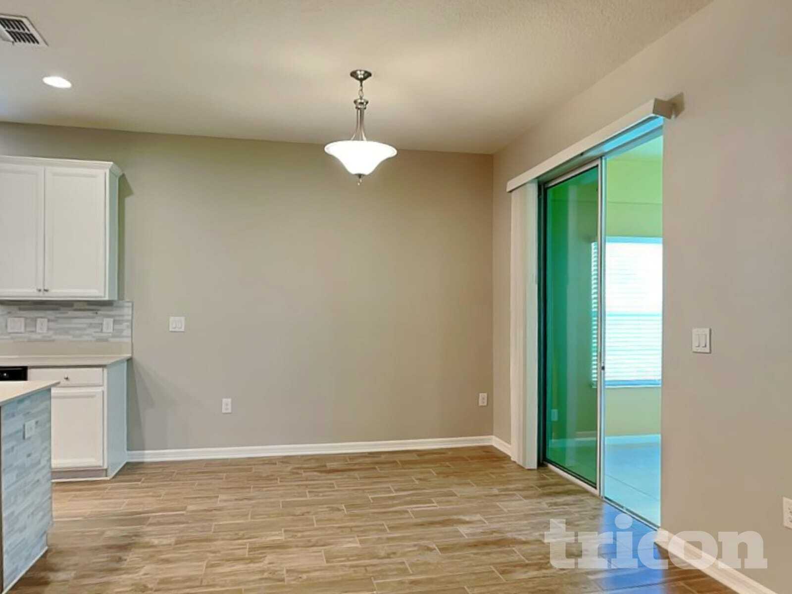 Building Photo - 2361 Sanderling St