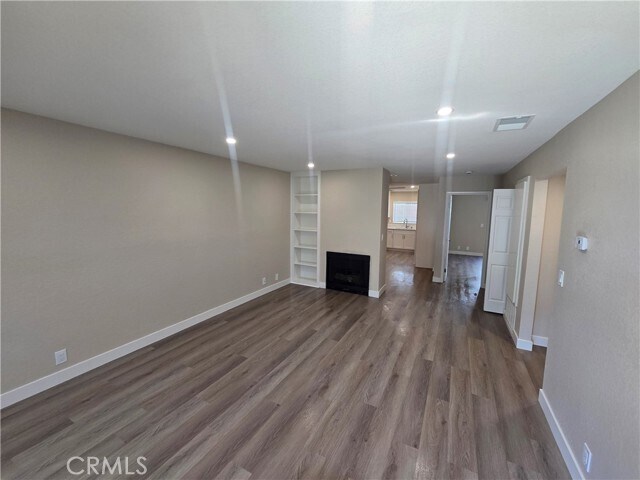Building Photo - 8062 Trask Ave