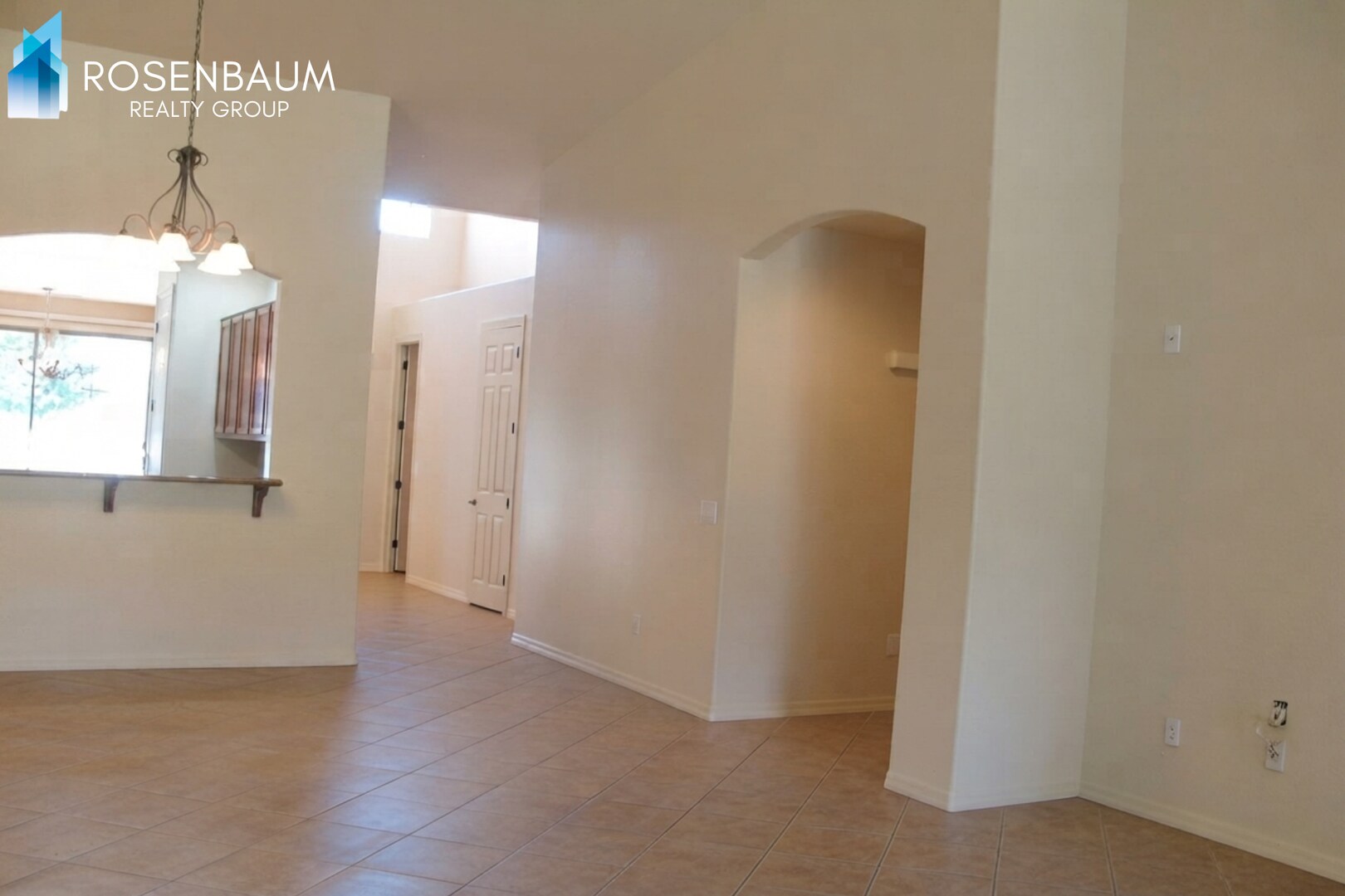 Building Photo - Stunning 3bedroom, 2 bathrooms home in the Prescott Lakes Community!