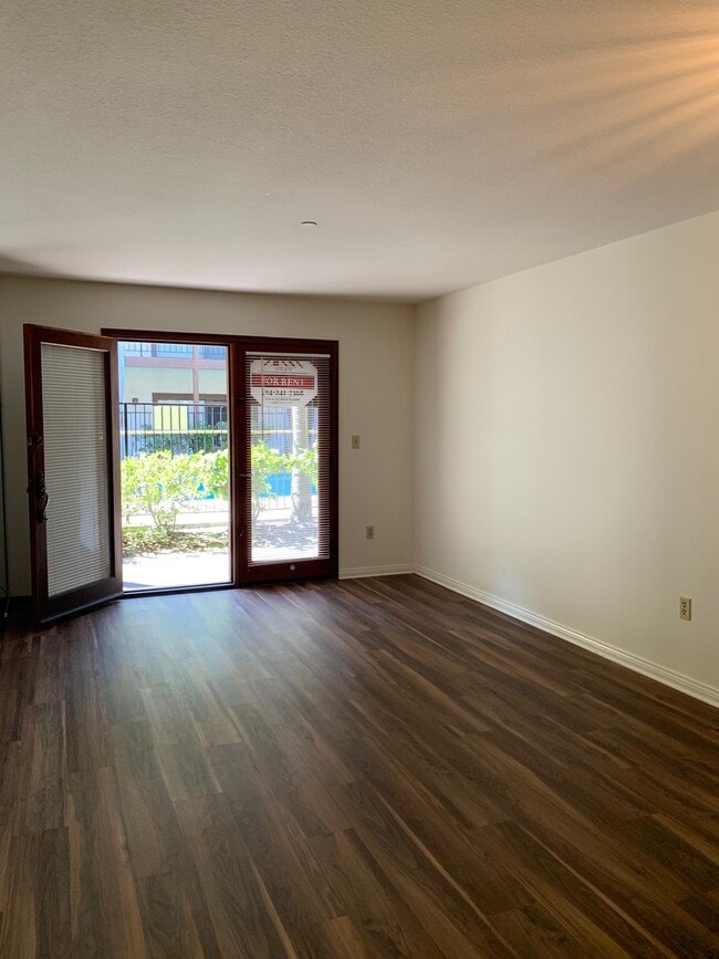 Building Photo - Los Caballeros #119-A