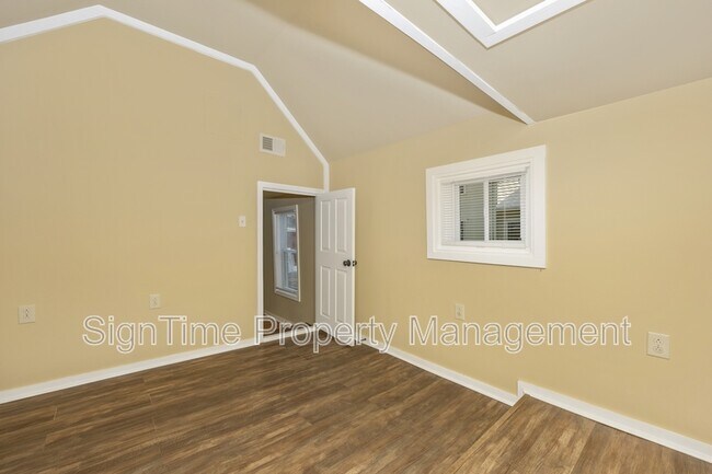 Building Photo - 106 Potomac St