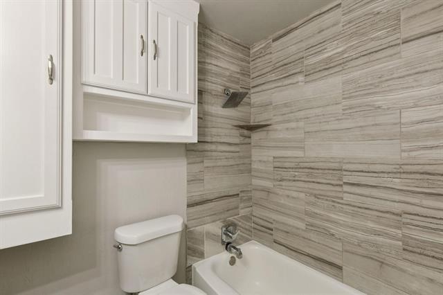 Building Photo - 4039 Cole Ave