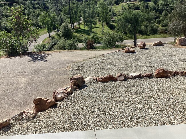 Building Photo - Newly Built Home Near Salt Creek Trail Move in Ready