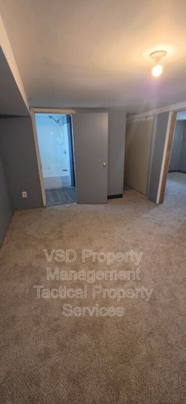 Building Photo - 3486 W 60th St