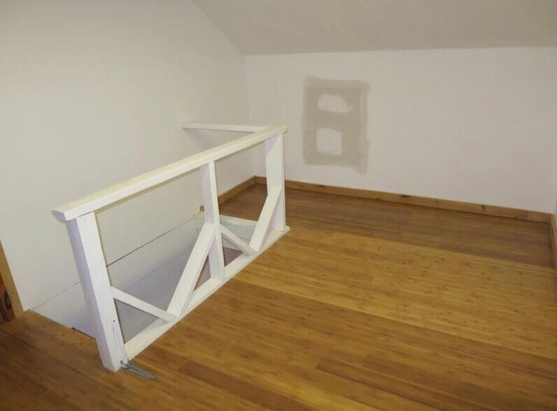 Building Photo - 90 Wallace St