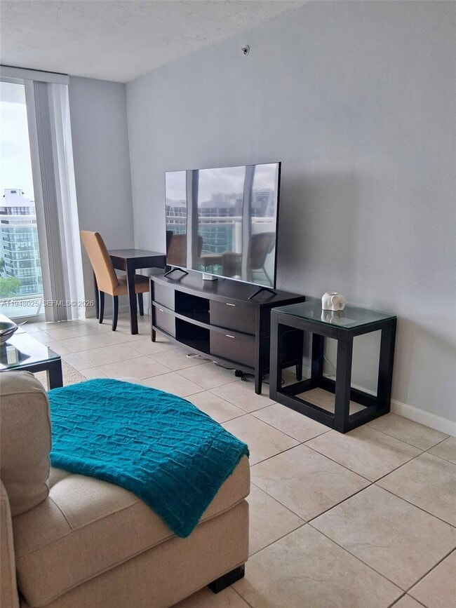 Building Photo - 3000 S Ocean Dr