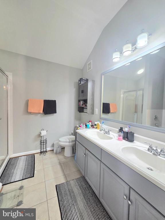 Building Photo - 1604 Post Oak Dr