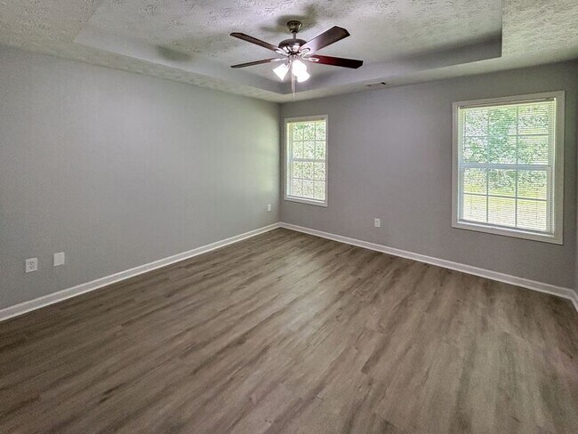 Building Photo - 242 Bridgeport Ln