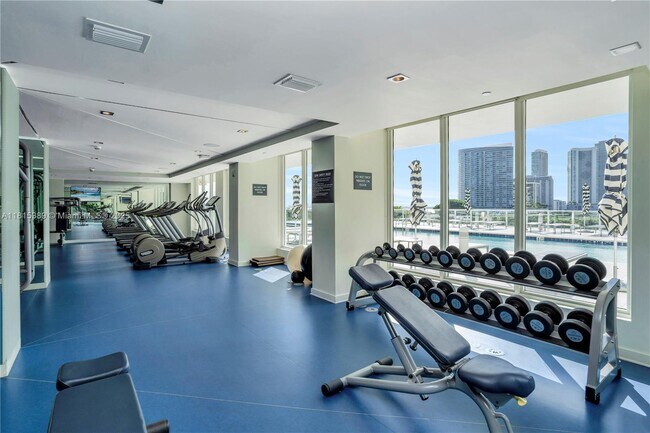 Building Photo - 4250 Biscayne Blvd