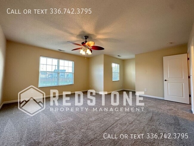 Building Photo - 610 Thistle Dr