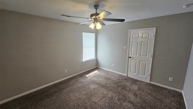 Building Photo - 7119 Acacia Ln